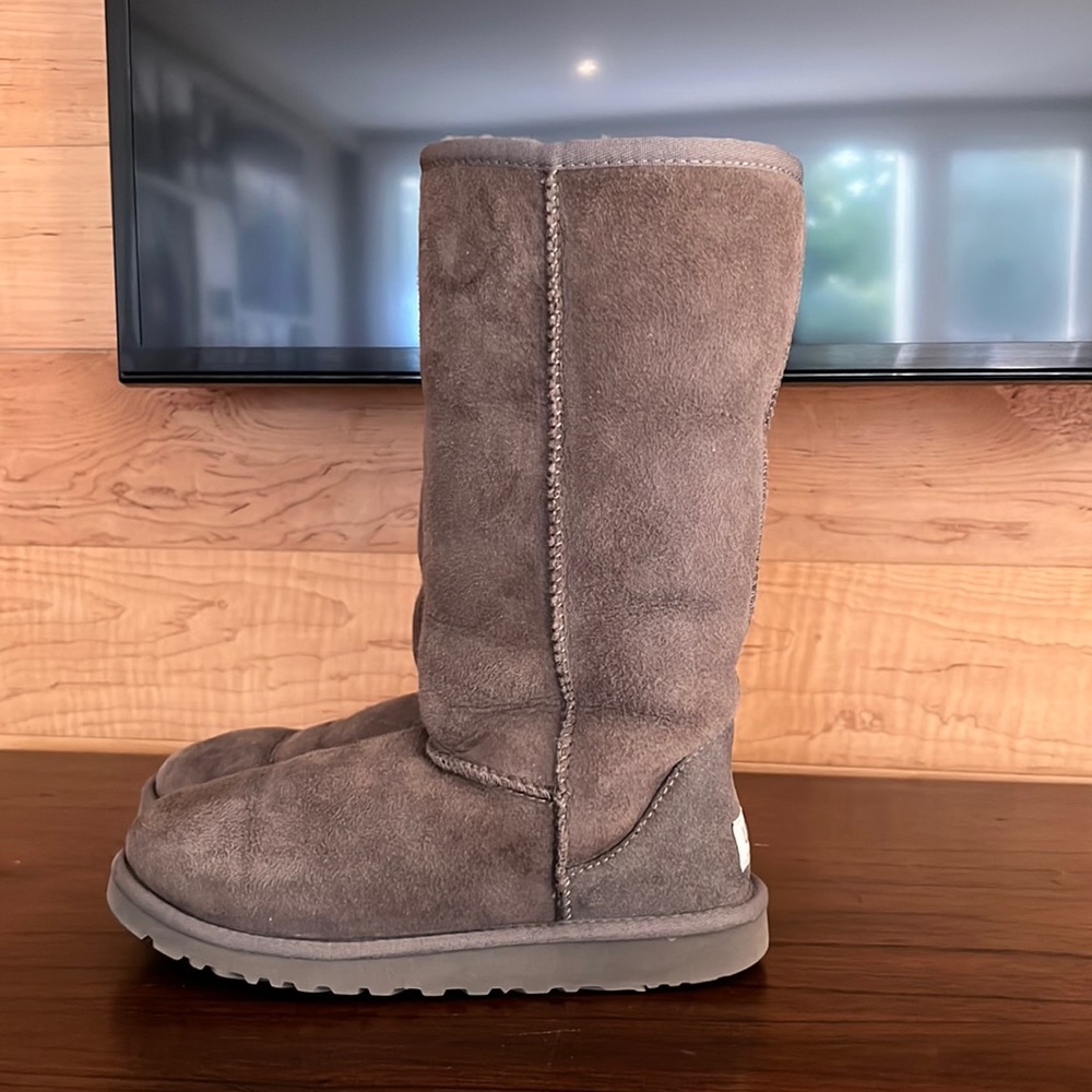 Grey Uggs